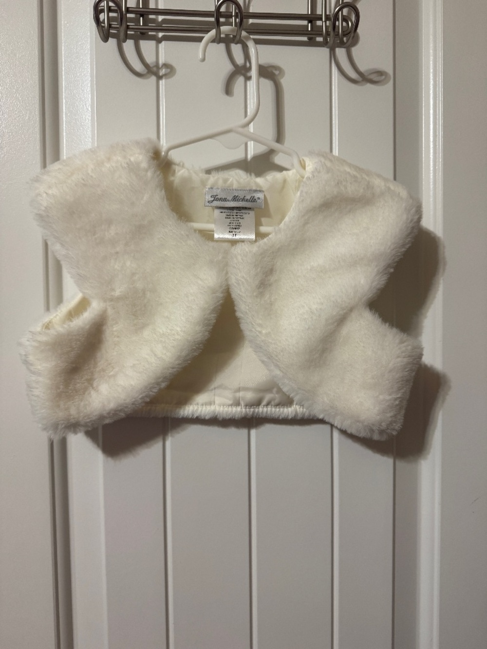 Jona Michelle Ivory Faux Fur Shrug Bolero Toddler Girls 3T